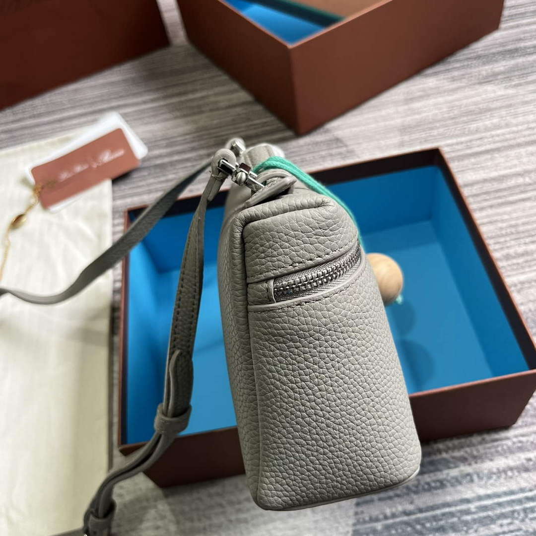 Loro Piana FAI8393 Extra Pocket Pouch L19 Gray