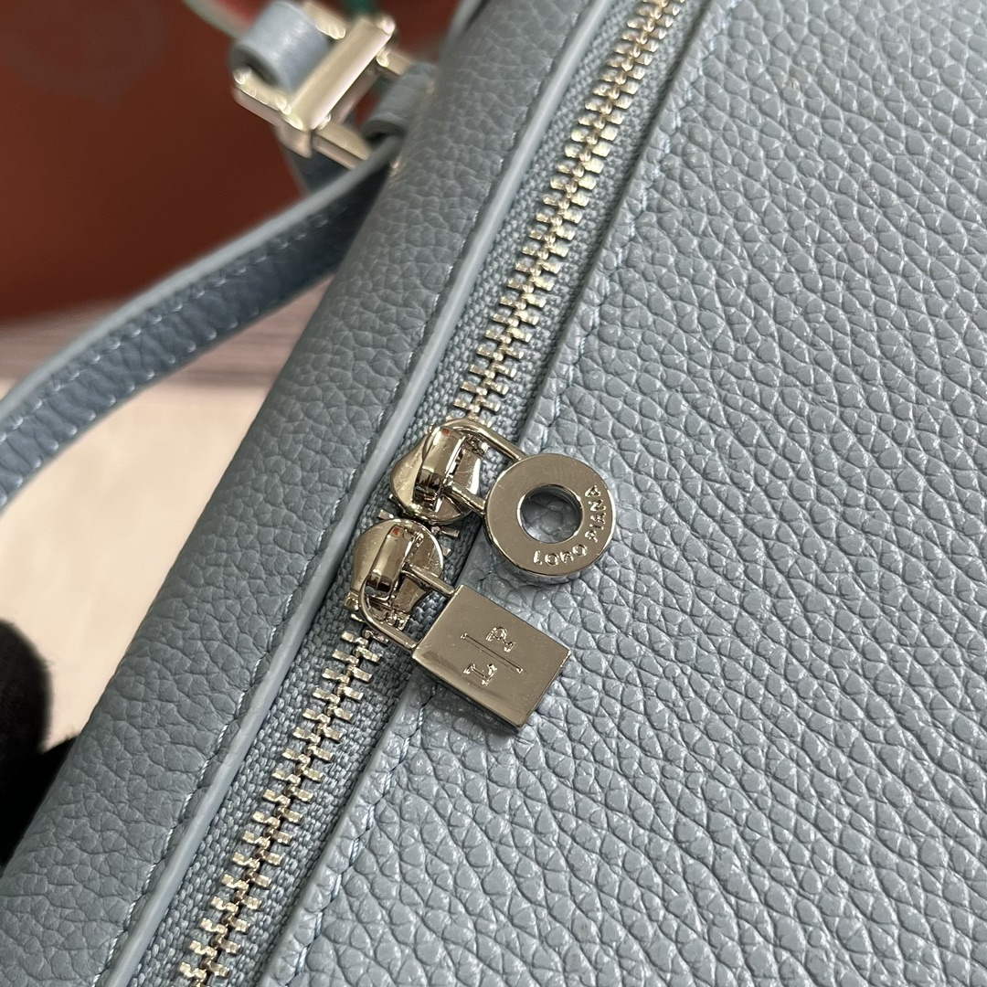 Loro Piana FAI8393 Extra Pocket Pouch L19 Light blue