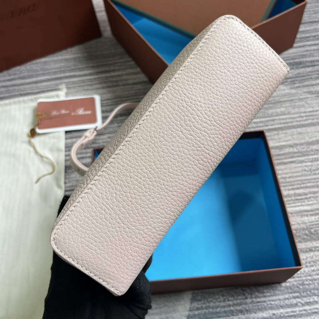 Loro Piana FAI8393 Extra Pocket Pouch L19 Light pink