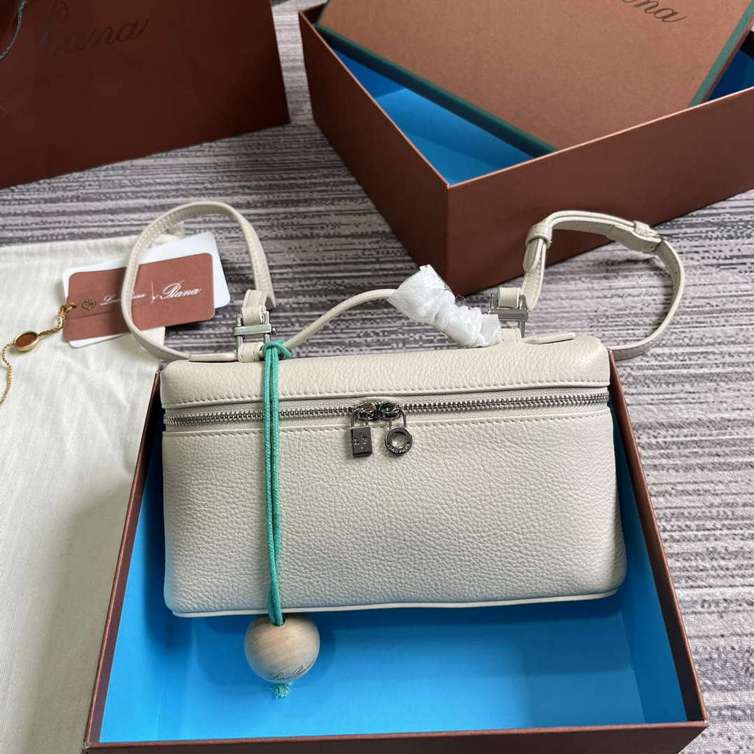 Loro Piana FAI8393 Extra Pocket Pouch L19 White - Default Title - View 1