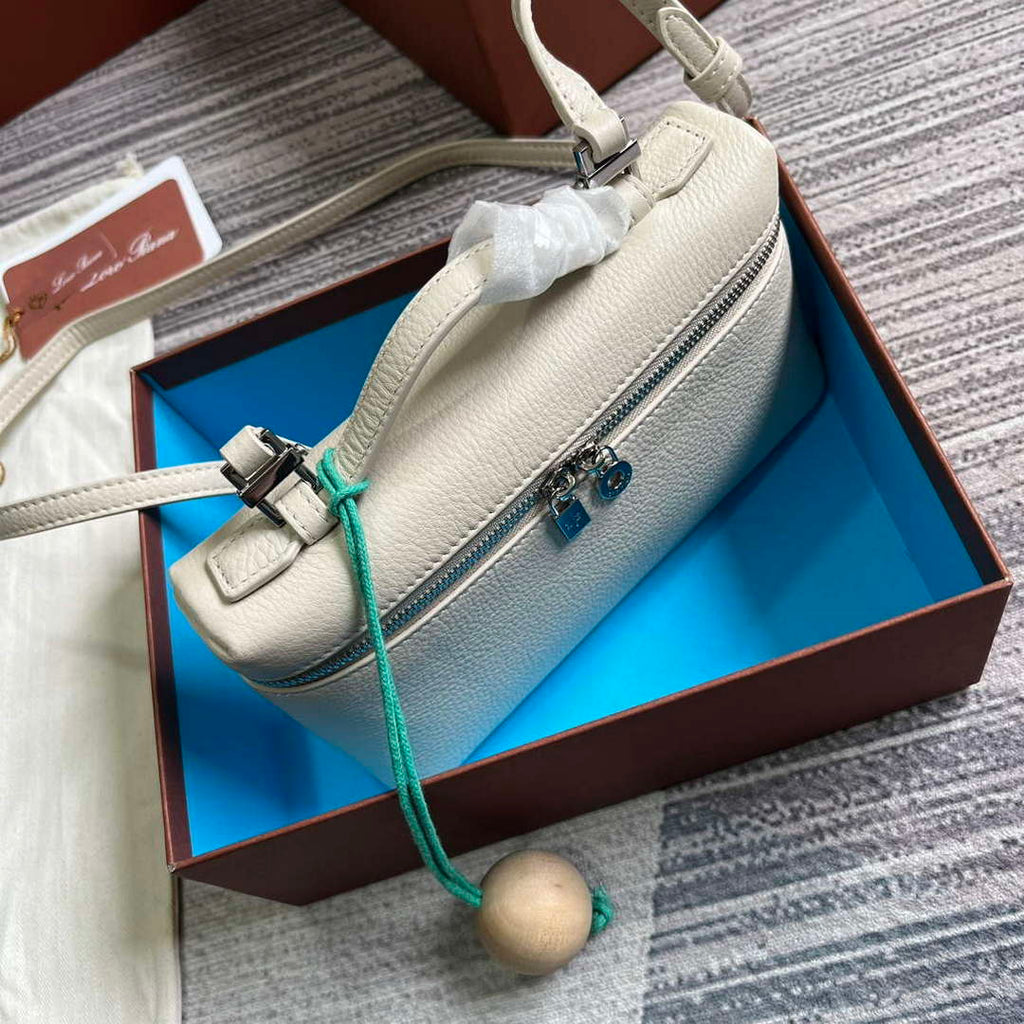 Loro Piana FAI8393 Extra Pocket Pouch L19 White