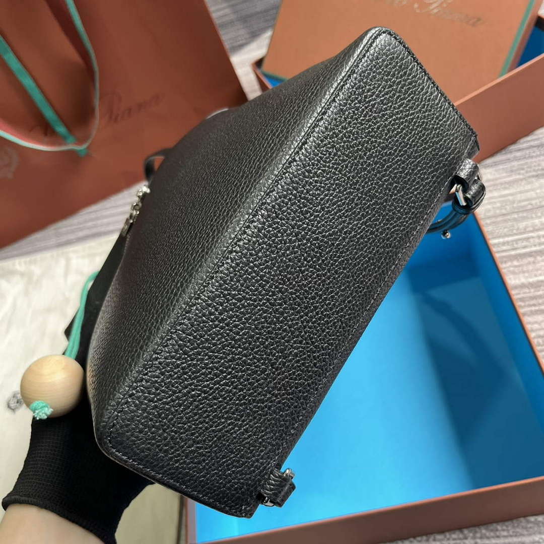 Loro Piana FAM6491 Extra Pocket Backpack L23.5 Black