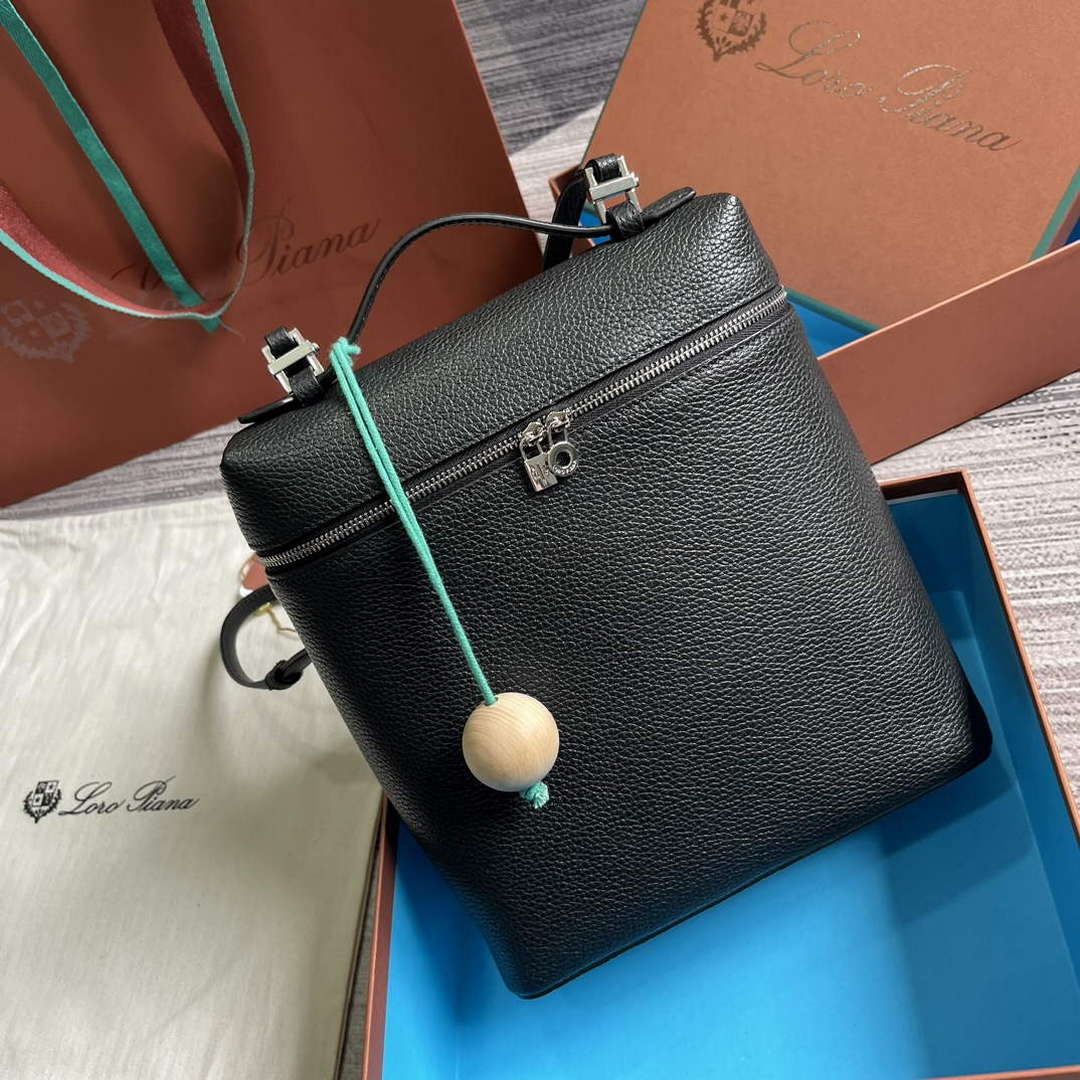 Loro Piana FAM6491 Extra Pocket Backpack L23.5 Black