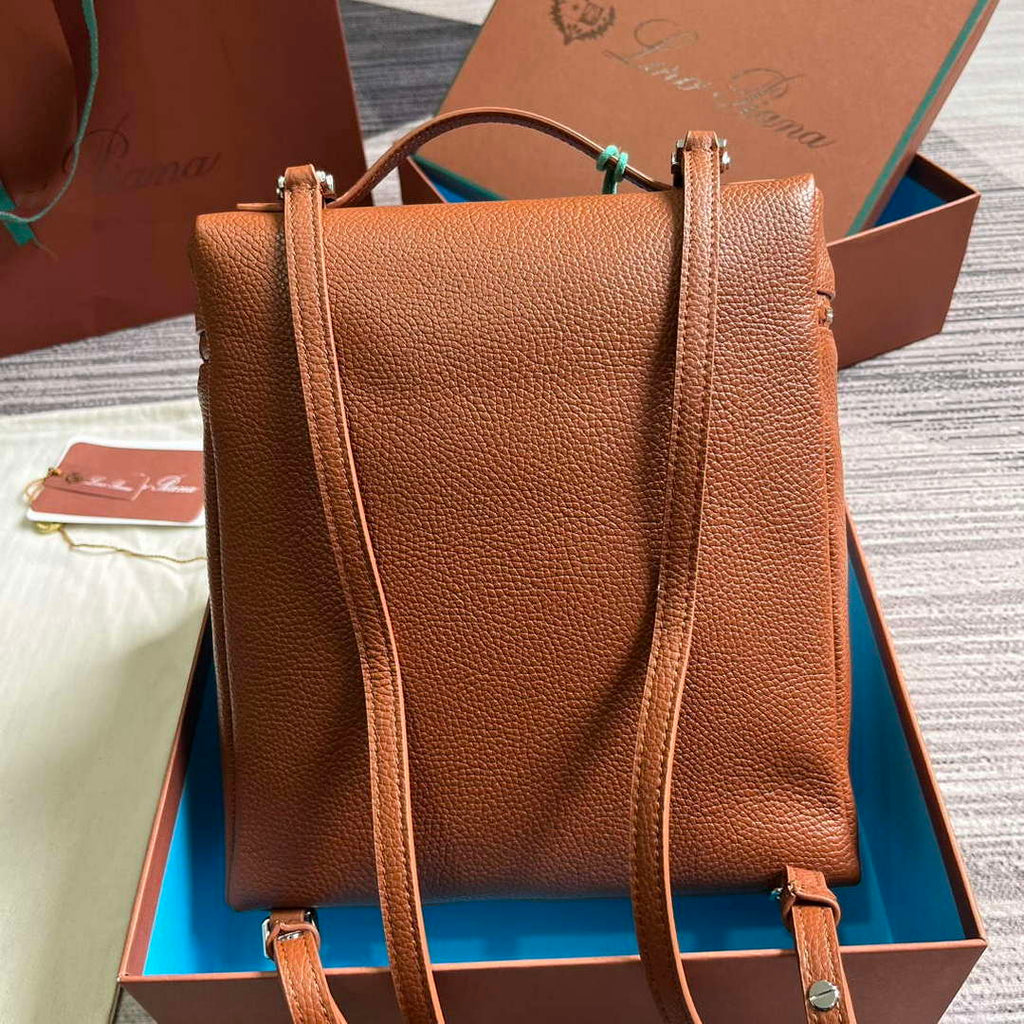 Loro Piana FAM6491 Extra Pocket Backpack L23.5 Brown
