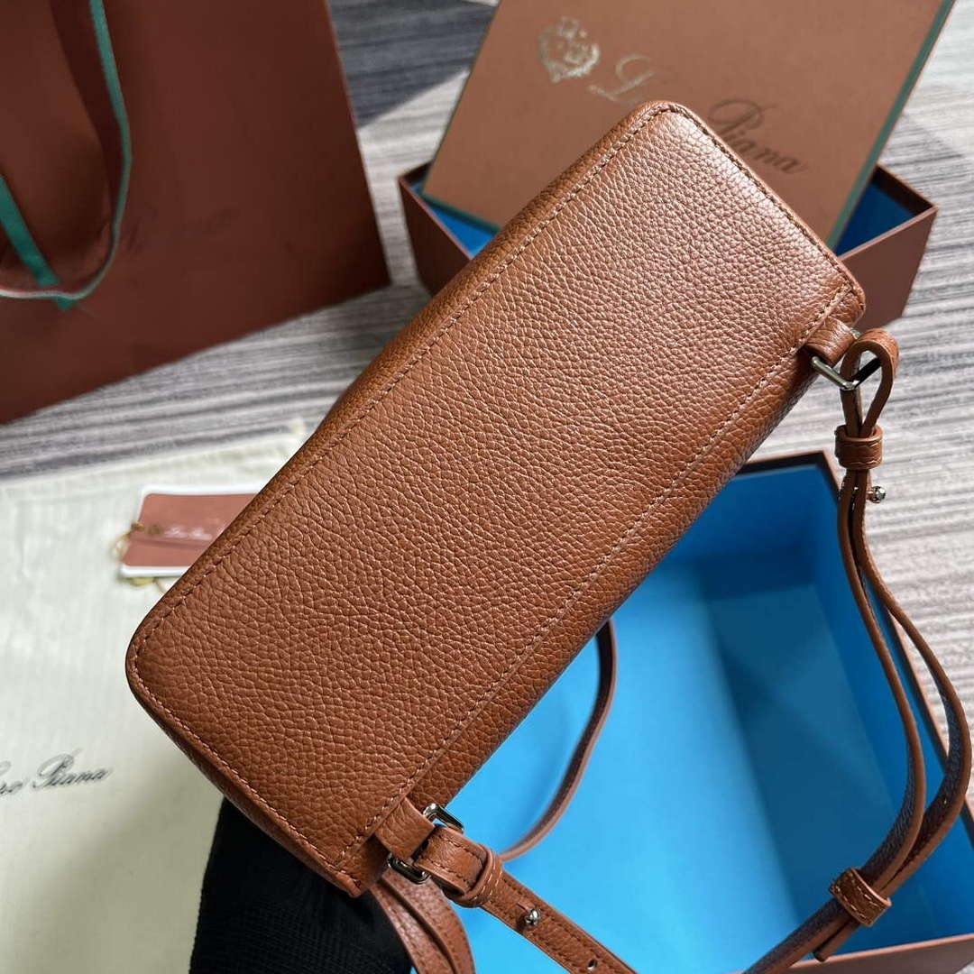 Loro Piana FAM6491 Extra Pocket Backpack L23.5 Brown