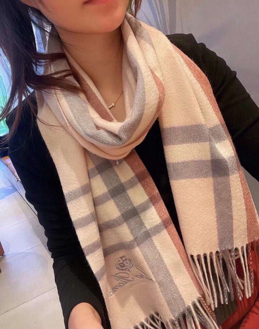Loro Piana Scarves Designer Classic Cashmere Scarf LP57827