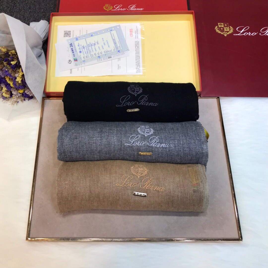 Loro Piana Scarves Designer Loro Piana Shawl Scarf 53001