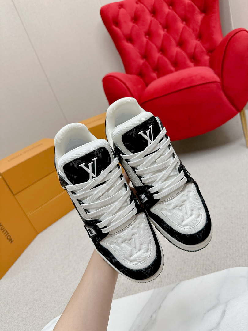 Louis Vuitton 1A9JG2 Men Women's LV Trainer Sneaker L62484