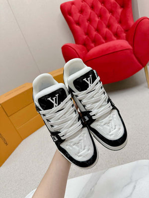 Louis Vuitton 1A9JG2 Men Women's LV Trainer Sneaker L62484 - Fmale-Euro 35=US 4 - View 4