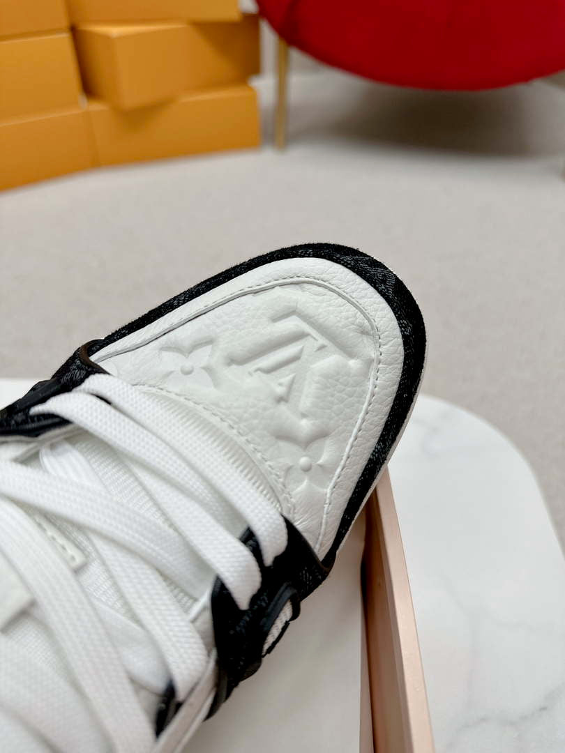 Louis Vuitton 1A9JG2 Men Women's LV Trainer Sneaker L62484
