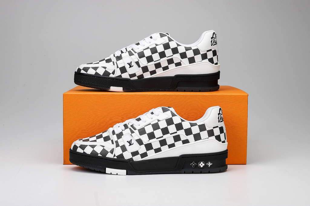 Louis Vuitton 1A9PZS  Women Men's  LV Time Out Sneaker M60040