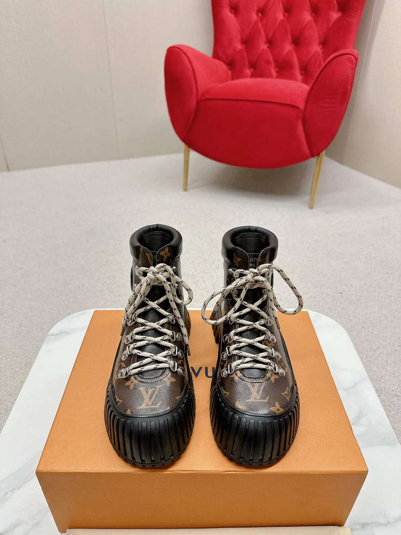 Louis Vuitton 1AALYG Women's Ruby Flat Ranger Boot L62353