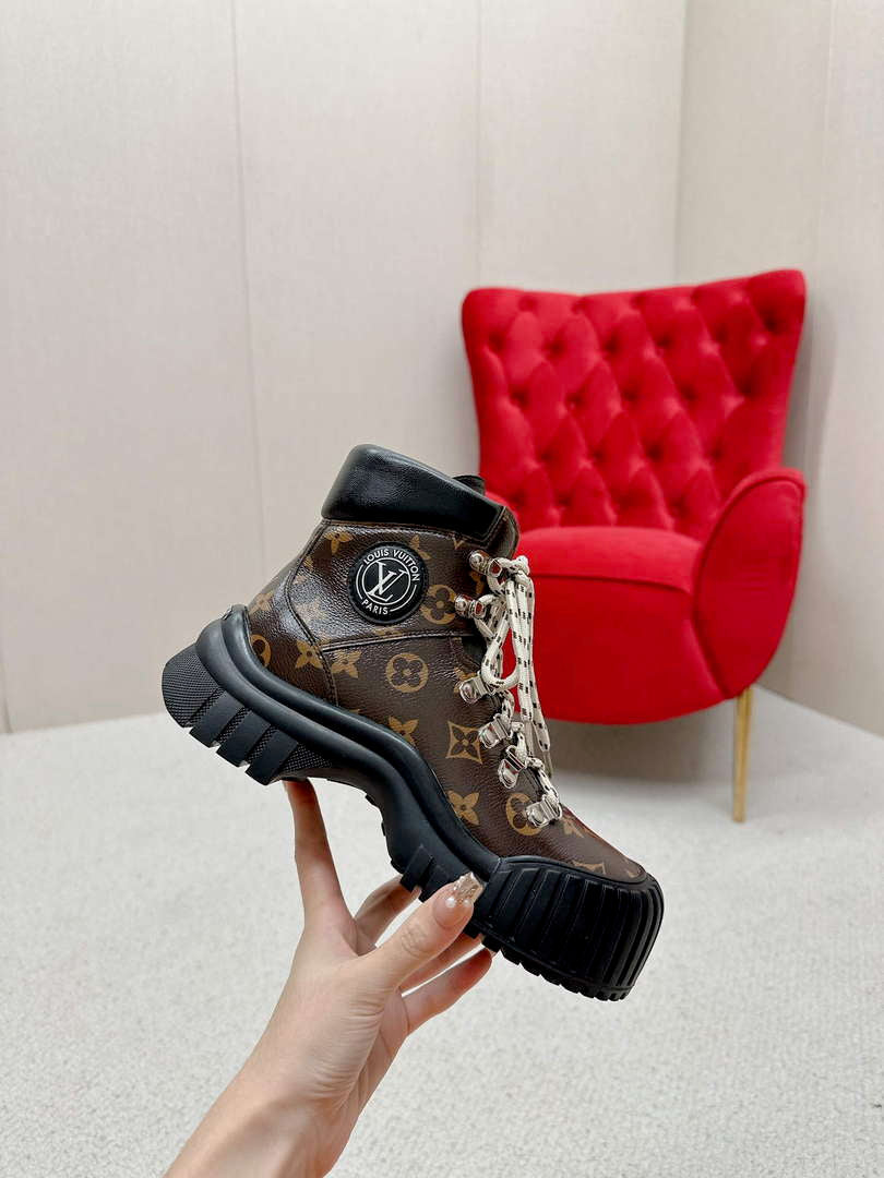 Louis Vuitton 1AALYG Women's Ruby Flat Ranger Boot L62353