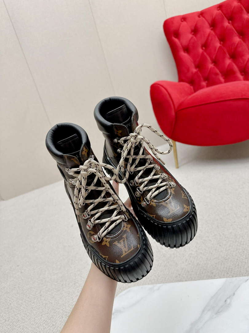 Louis Vuitton 1AALYG Women's Ruby Flat Ranger Boot L62353