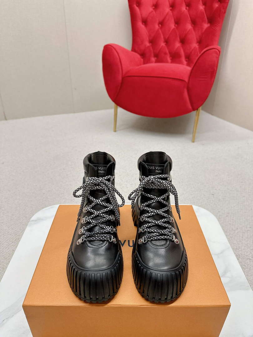 Louis Vuitton 1AALYG Women's Ruby Flat Ranger Boot L62354