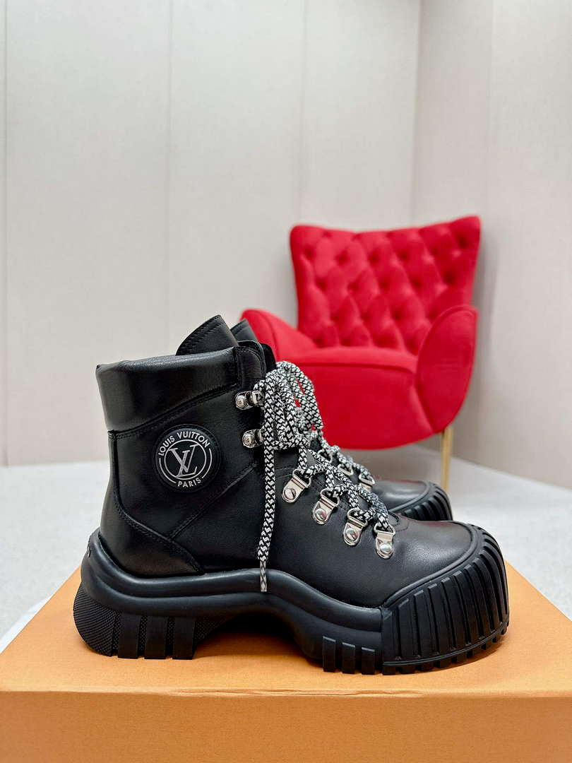 Louis Vuitton 1AALYG Women's Ruby Flat Ranger Boot L62354
