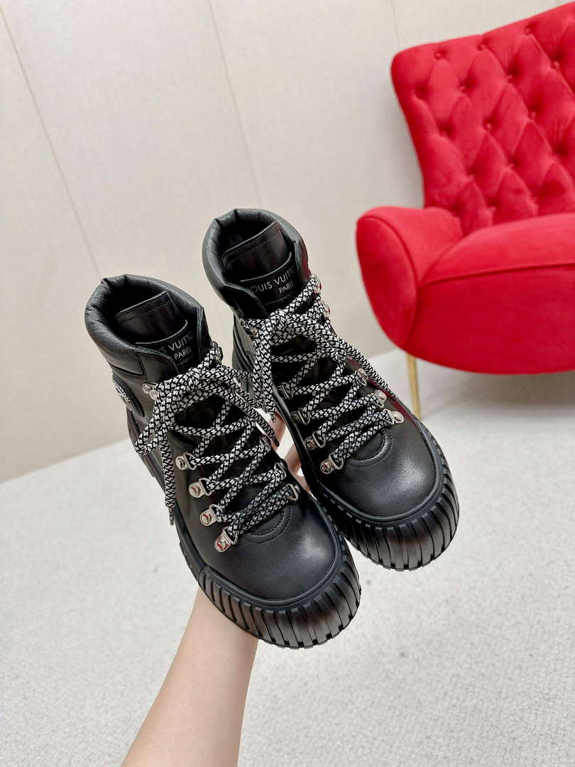 Louis Vuitton 1AALYG Women's Ruby Flat Ranger Boot L62354