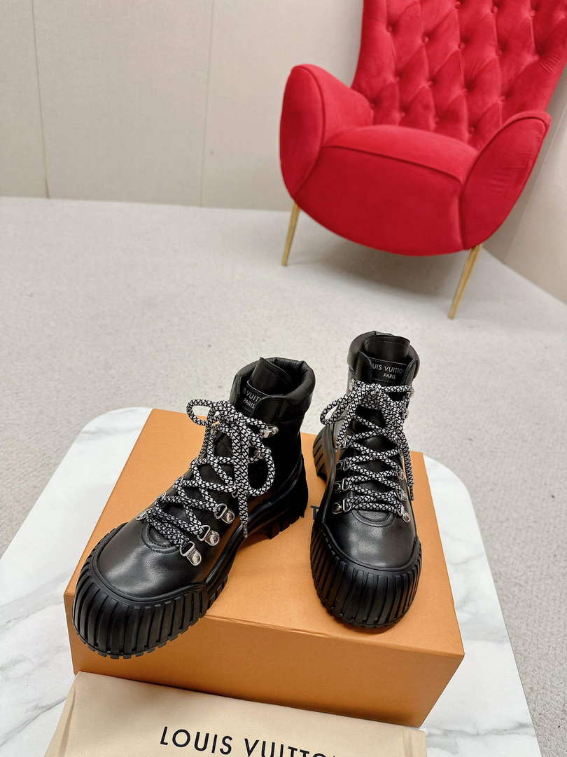 Louis Vuitton 1AALYG Women's Ruby Flat Ranger Boot L62354