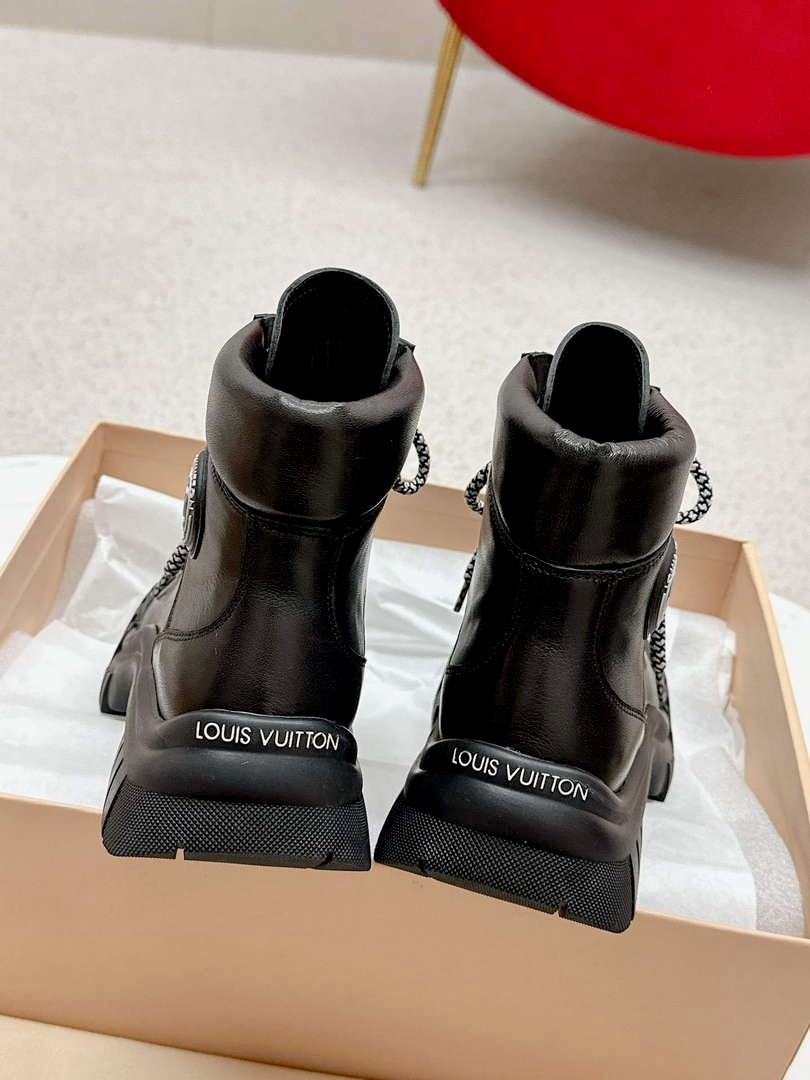 Louis Vuitton 1AALYG Women's Ruby Flat Ranger Boot L62354 - US 4=Euro 35 - View 8