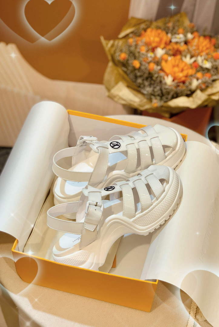 Louis Vuitton 1AB15V LV Archlight Flat Sandals L68382