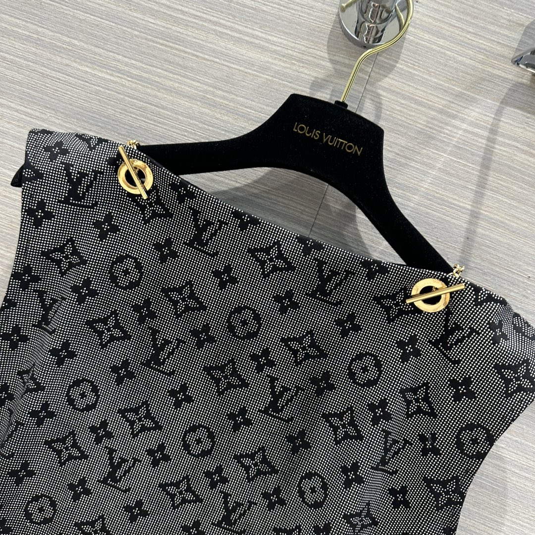 Louis Vuitton 1ABCBS Inverted Mahina Monogram Chain Shoulder T-Shirt Dress L33560