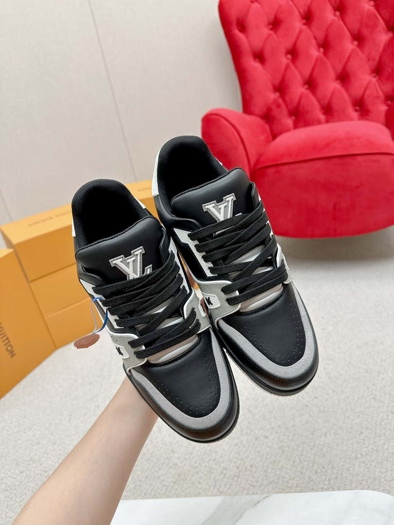Louis Vuitton 1ABFAF Men Women's LV Trainer Sneaker L62461