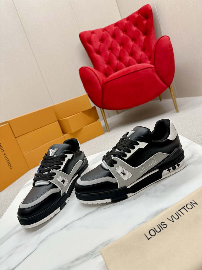 Louis Vuitton 1ABFAF Men Women's LV Trainer Sneaker L62461