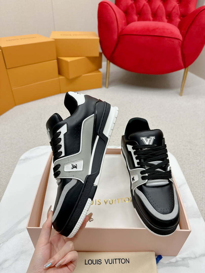 Louis Vuitton 1ABFAF Men Women's LV Trainer Sneaker L62461