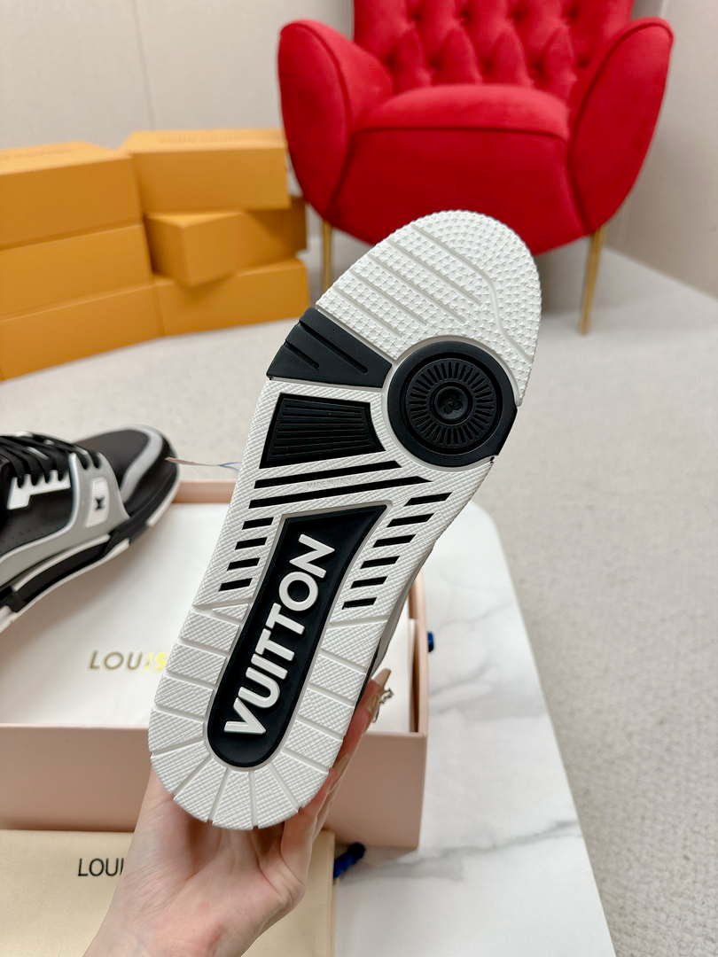 Louis Vuitton 1ABFAF Men Women's LV Trainer Sneaker L62461