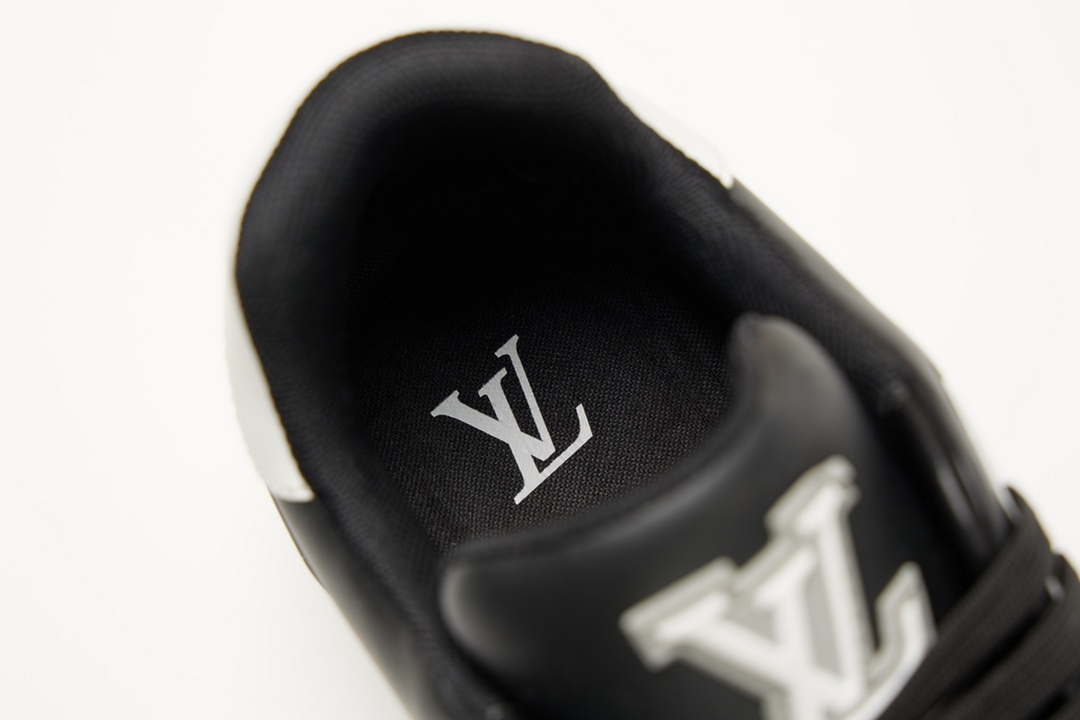 Louis Vuitton 1ABFAF Men Women's LV Trainer Sneaker L62464