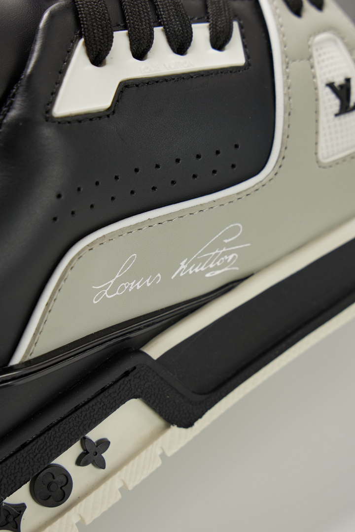 Louis Vuitton 1ABFAF Men Women's LV Trainer Sneaker L62464