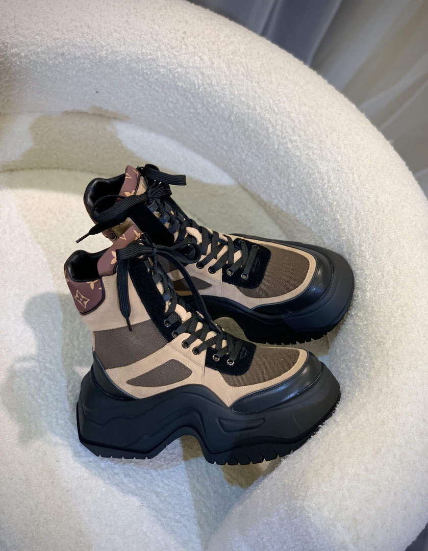 Louis Vuitton 1ABI1J LV Archlight 2.0 Platform Ankle Boot L77530 - 35 - View 3