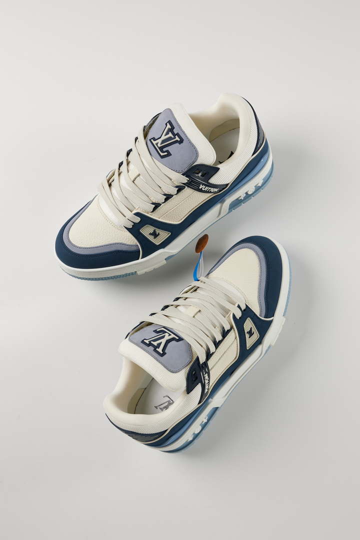 Louis Vuitton 1ABLUR Men Women's LV Trainer Sneaker L62468