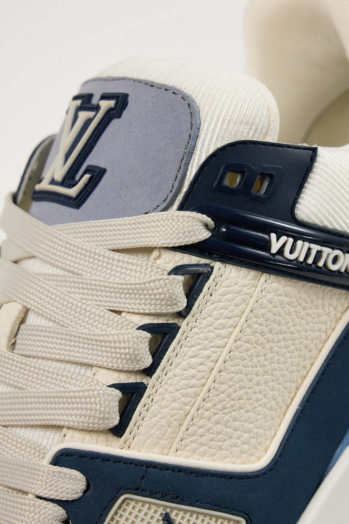 Louis Vuitton 1ABLUR Men Women's LV Trainer Sneaker L62468