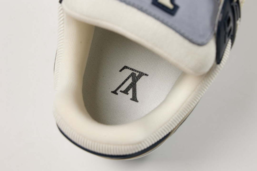 Louis Vuitton 1ABLUR Men Women's LV Trainer Sneaker L62468