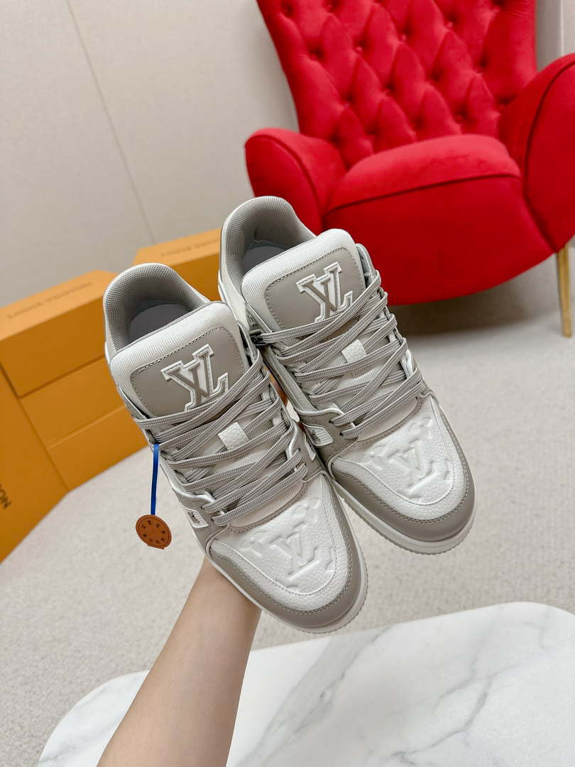 Louis Vuitton 1ABLUR Men Women's LV Trainer Sneaker L62470