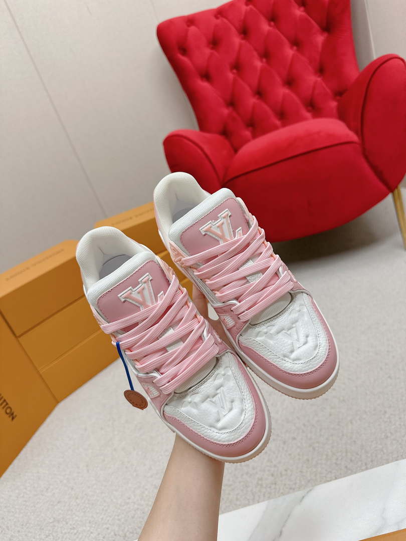 Louis Vuitton 1ABLUR Men Women's LV Trainer Sneaker L62472