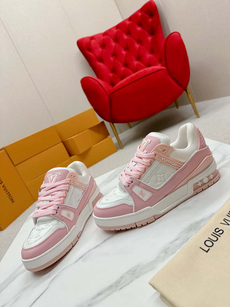 Louis Vuitton 1ABLUR Men Women's LV Trainer Sneaker L62472