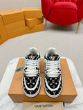 Louis Vuitton 1ABNJP Men Women's LV Trainer Sneaker L62478