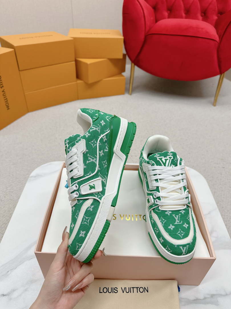 Louis Vuitton 1ABNJP Men Women's LV Trainer Sneaker L62479