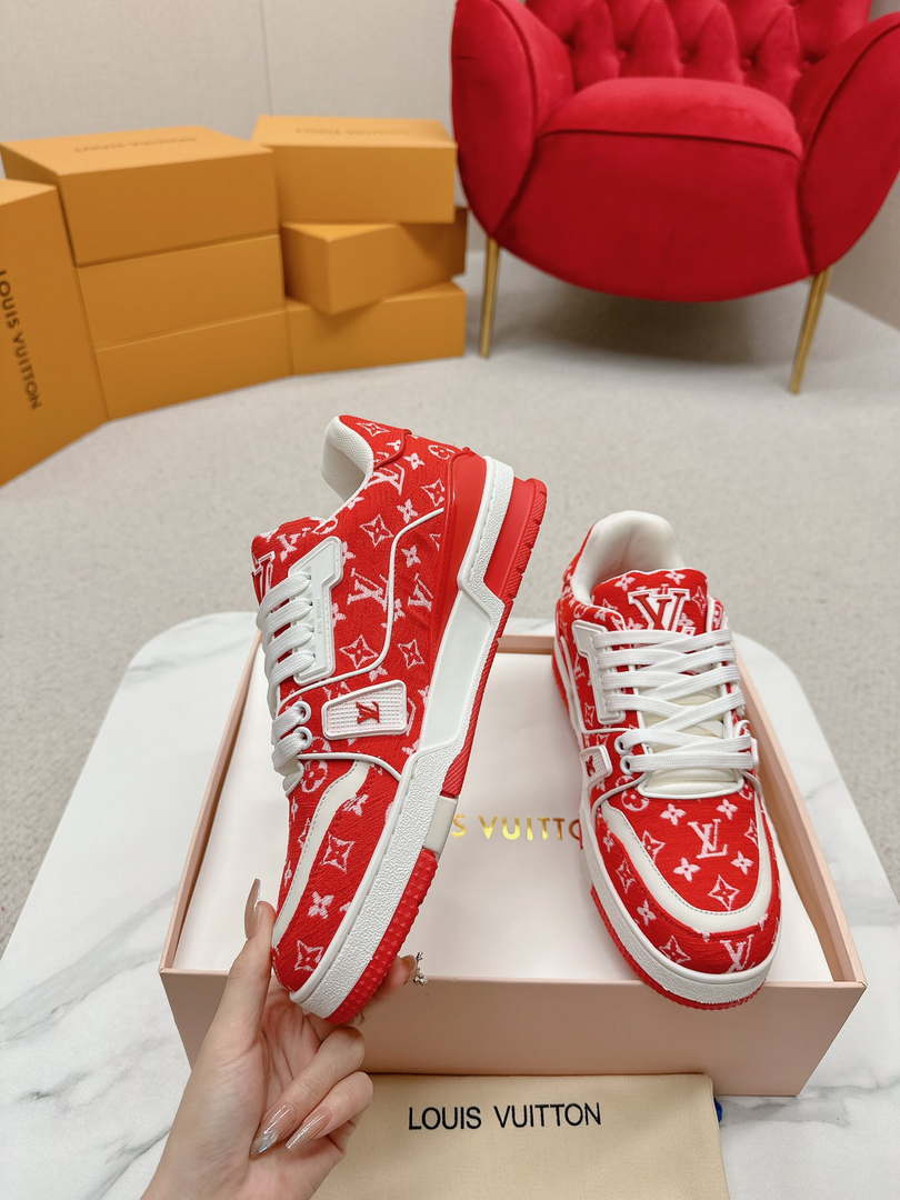 Louis Vuitton 1ABNJP Men Women's LV Trainer Sneaker L62480
