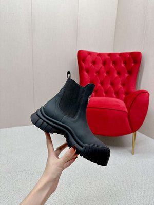 Louis Vuitton 1ABUI3 Women's Ruby Flat Ankle Boot L62361 - US 4=Euro 35 - View 4
