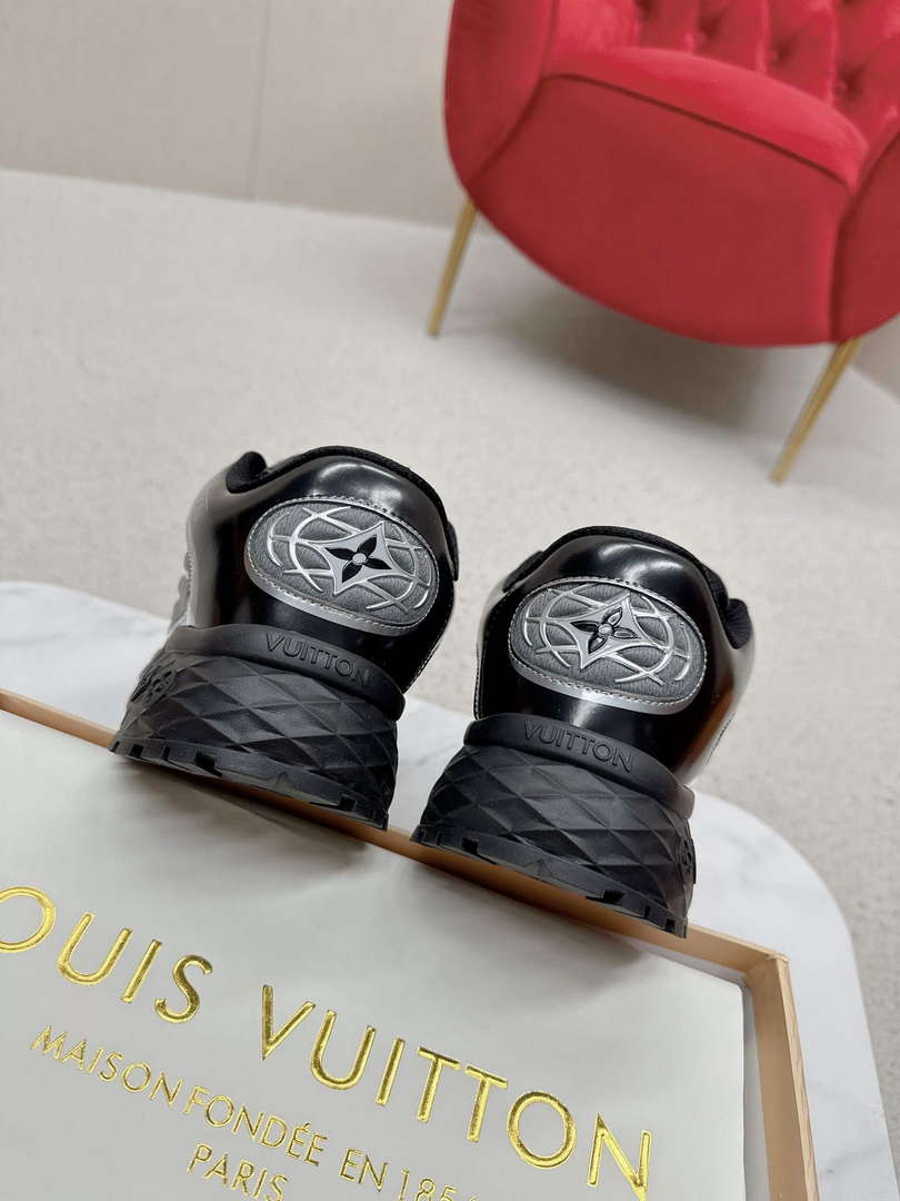 Louis Vuitton 1ABZ2X Women's Men's LV Discovery Lace Up L62348