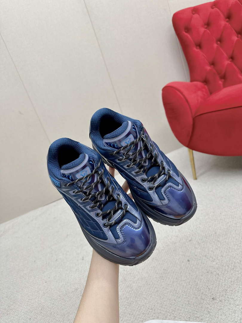 Louis Vuitton 1ABZ2X Women's Men's LV Discovery Lace Up L62349