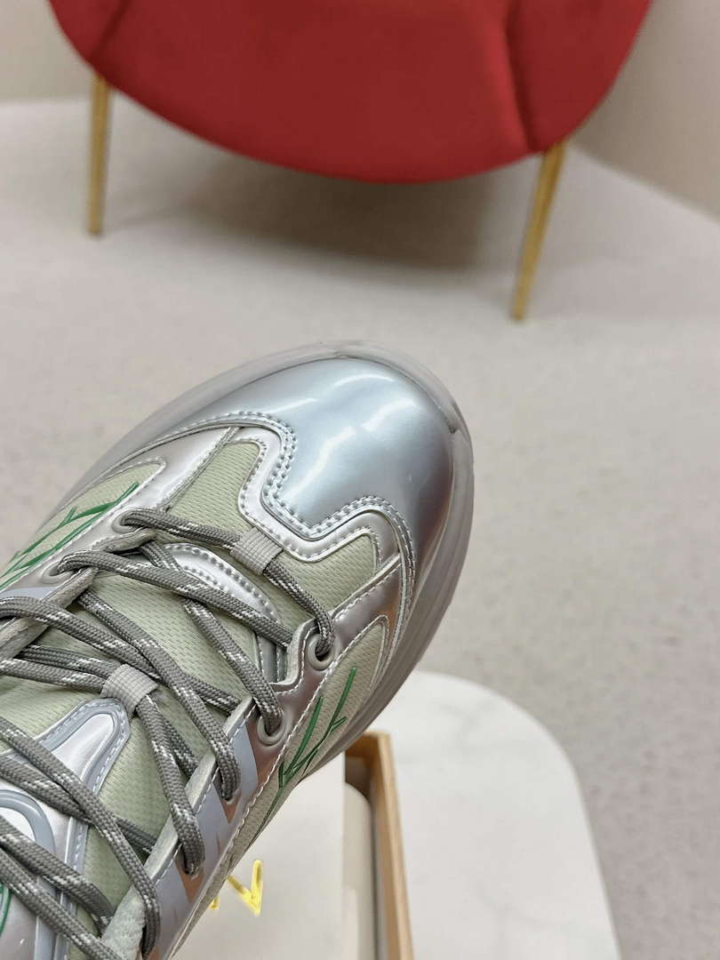 Louis Vuitton 1ABZ2X Women's Men's LV Discovery Lace Up L62350