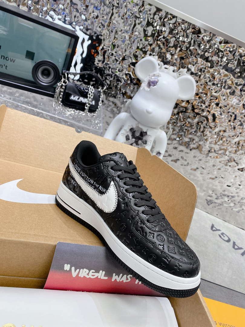 Louis Vuitton 1AC58D LV X Nike Air Force 1 Low By Virgil Abloh M601037 - Fmale-35 - View 5