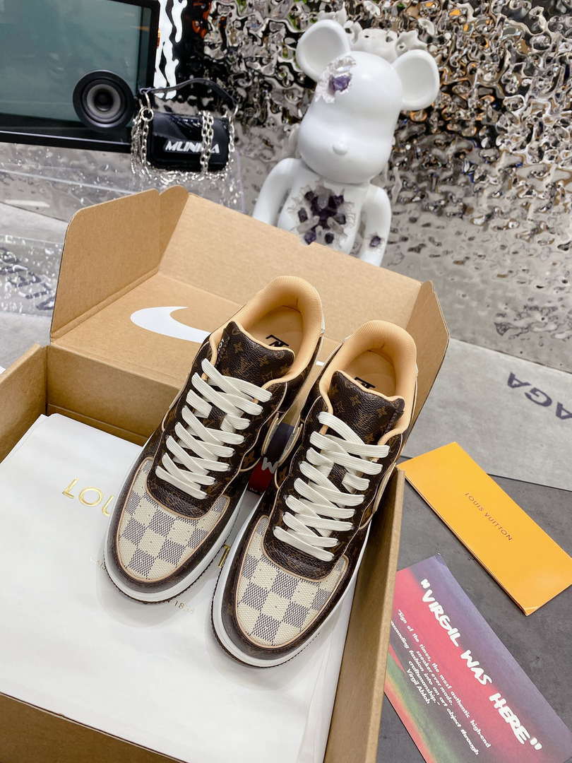 Louis Vuitton 1AC58D LV X Nike Air Force 1 Low By Virgil Abloh M601039 - Fmale-35 - View 1