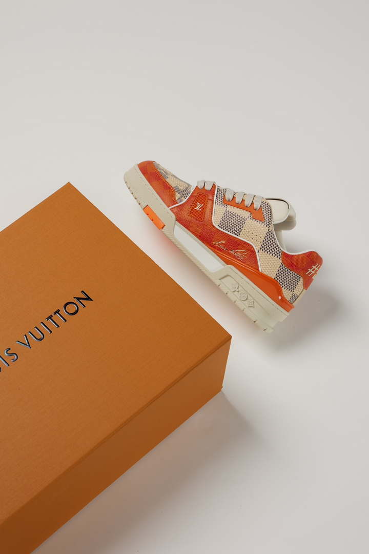 Louis Vuitton 1AC58D Men Women's LV Trainer Sneaker L62409