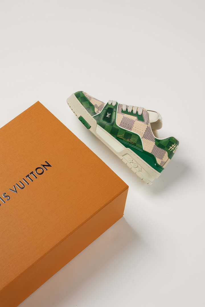 Louis Vuitton 1AC58D Men Women's LV Trainer Sneaker L62411
