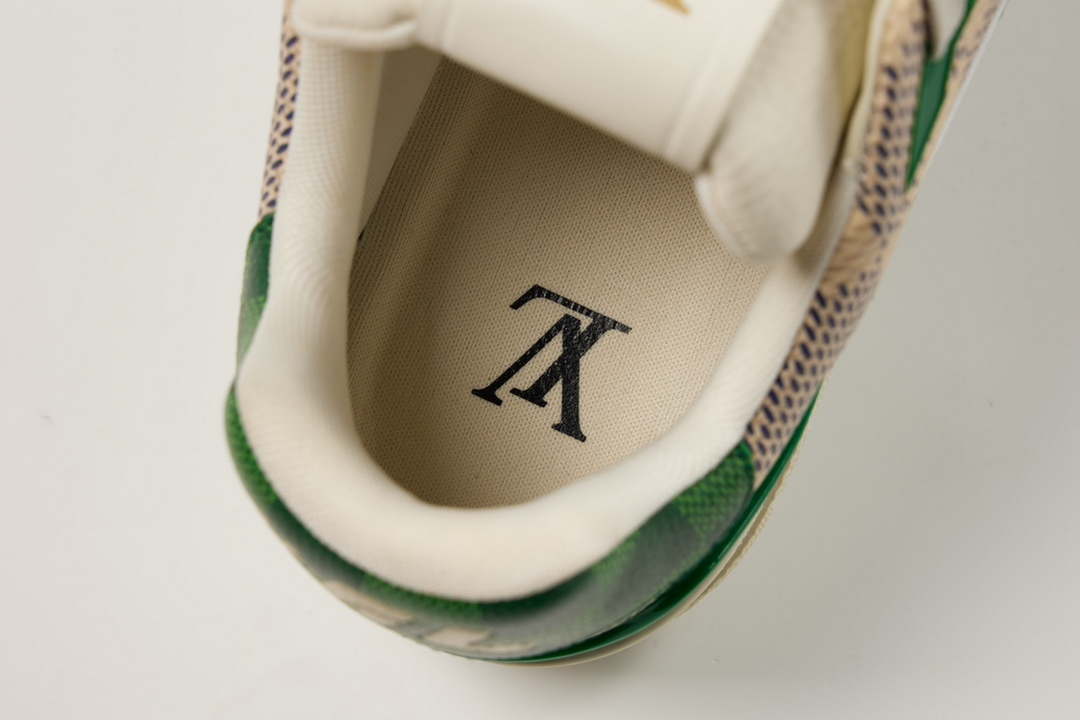 Louis Vuitton 1AC58D Men Women's LV Trainer Sneaker L62411